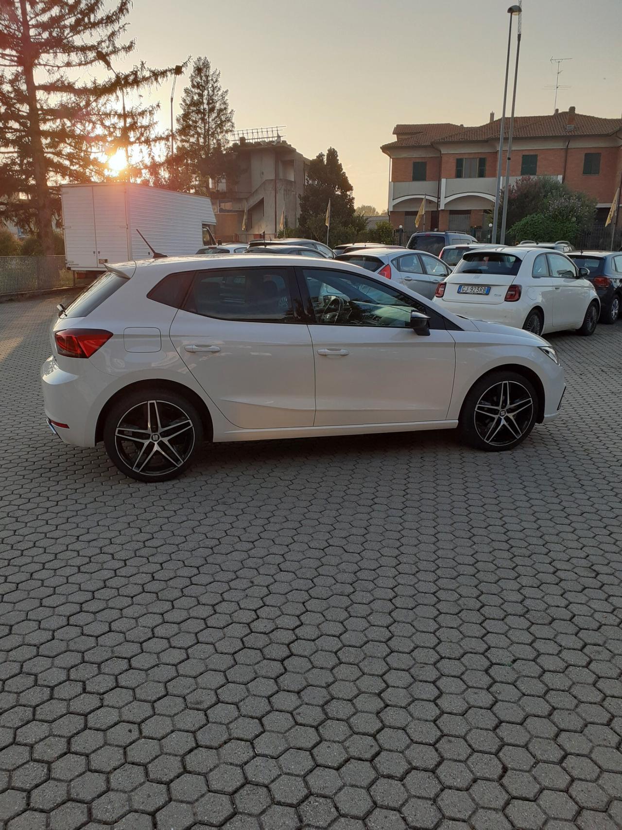 Seat Ibiza 1.0 TGI 5 porte FR