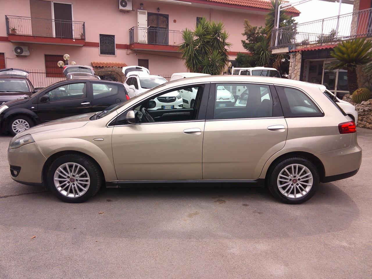 Fiat Croma 1.9 Multijet 16V Dynamic 10