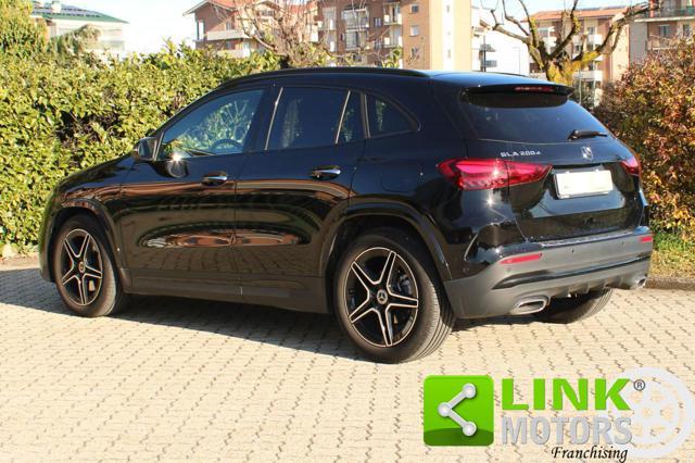 MERCEDES-BENZ GLA 200 d 150 CV Premium AMG Night Edition Automatic