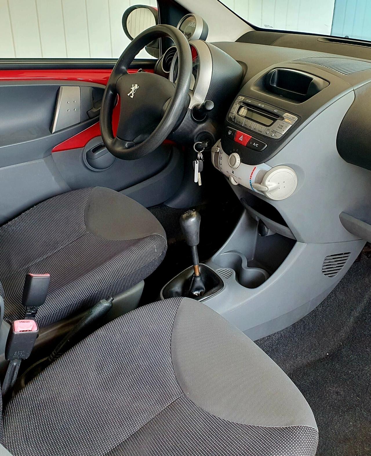 Peugeot 107 1.0 BENZ. - 2008 - KM. 127.000 UNIPRO