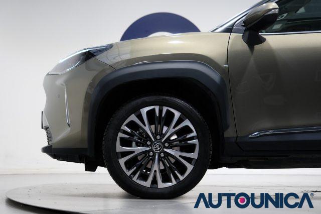 TOYOTA Yaris Cross 1.5 HYBRID E-CVT AWD-I 4x4 LOUNGE TETTO PANORAMA