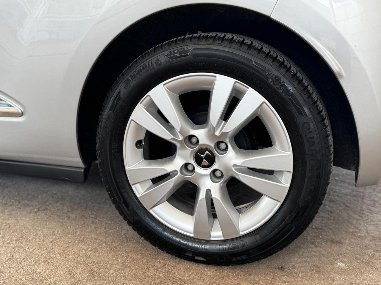 Ds DS3 DS 3 BlueHDi 75 Sport Chic