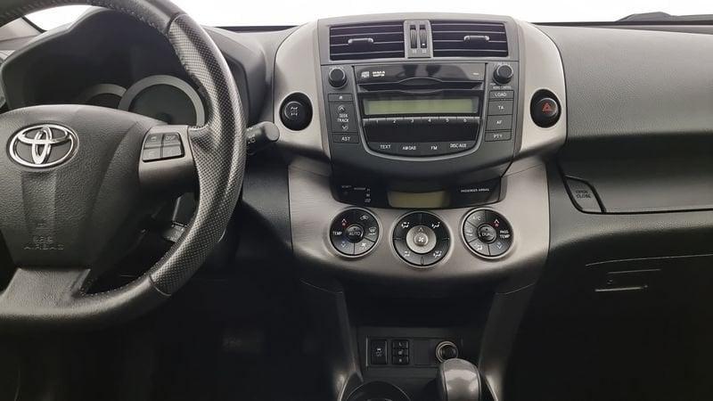 Toyota RAV4 RAV4 2.2 D-CAT A/T 4WD Lounge