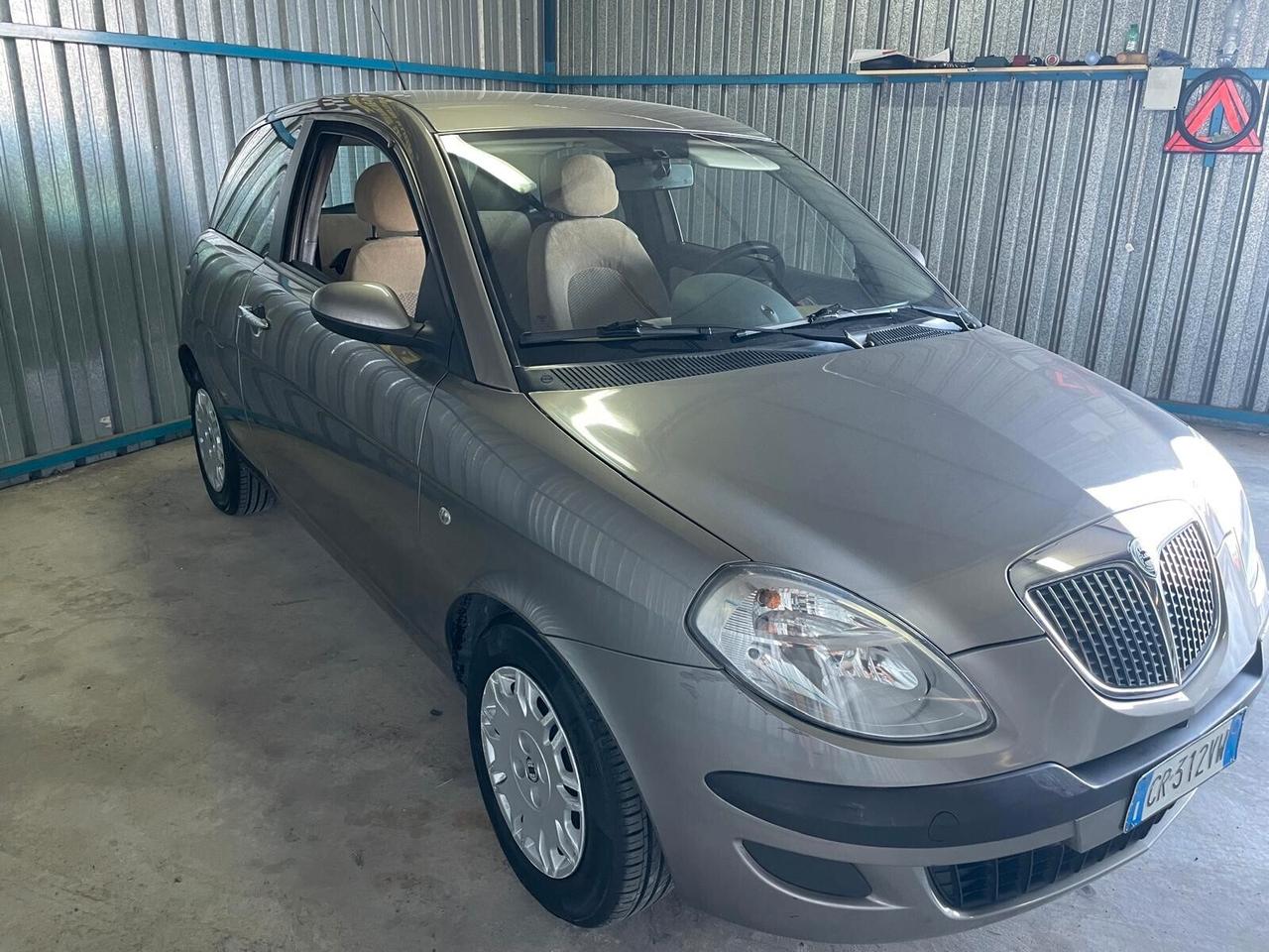 LANCIA YPSILON 100.000 km NEOPATENTATI UNICO PROPRIETARIO