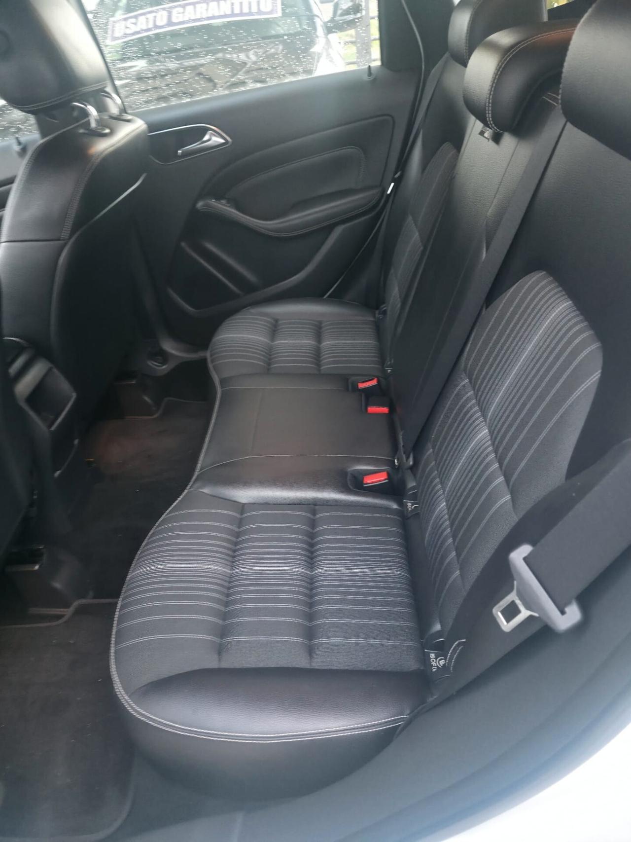 Mercedes-benz B 180 CDI BlueEFFICIENCY Premium