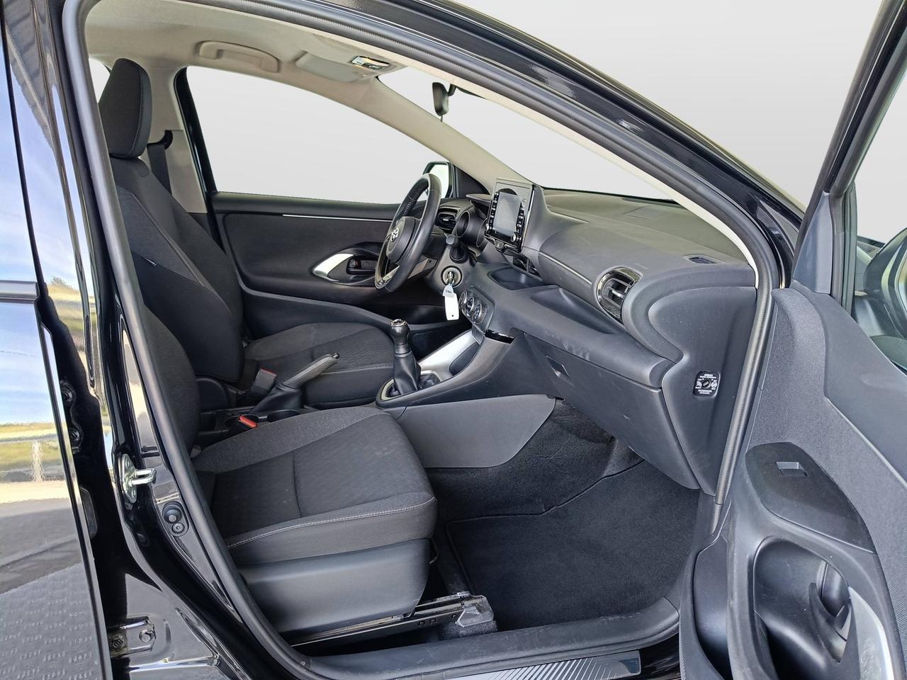 TOYOTA Yaris IV 2020 - Yaris 1.0 Trend