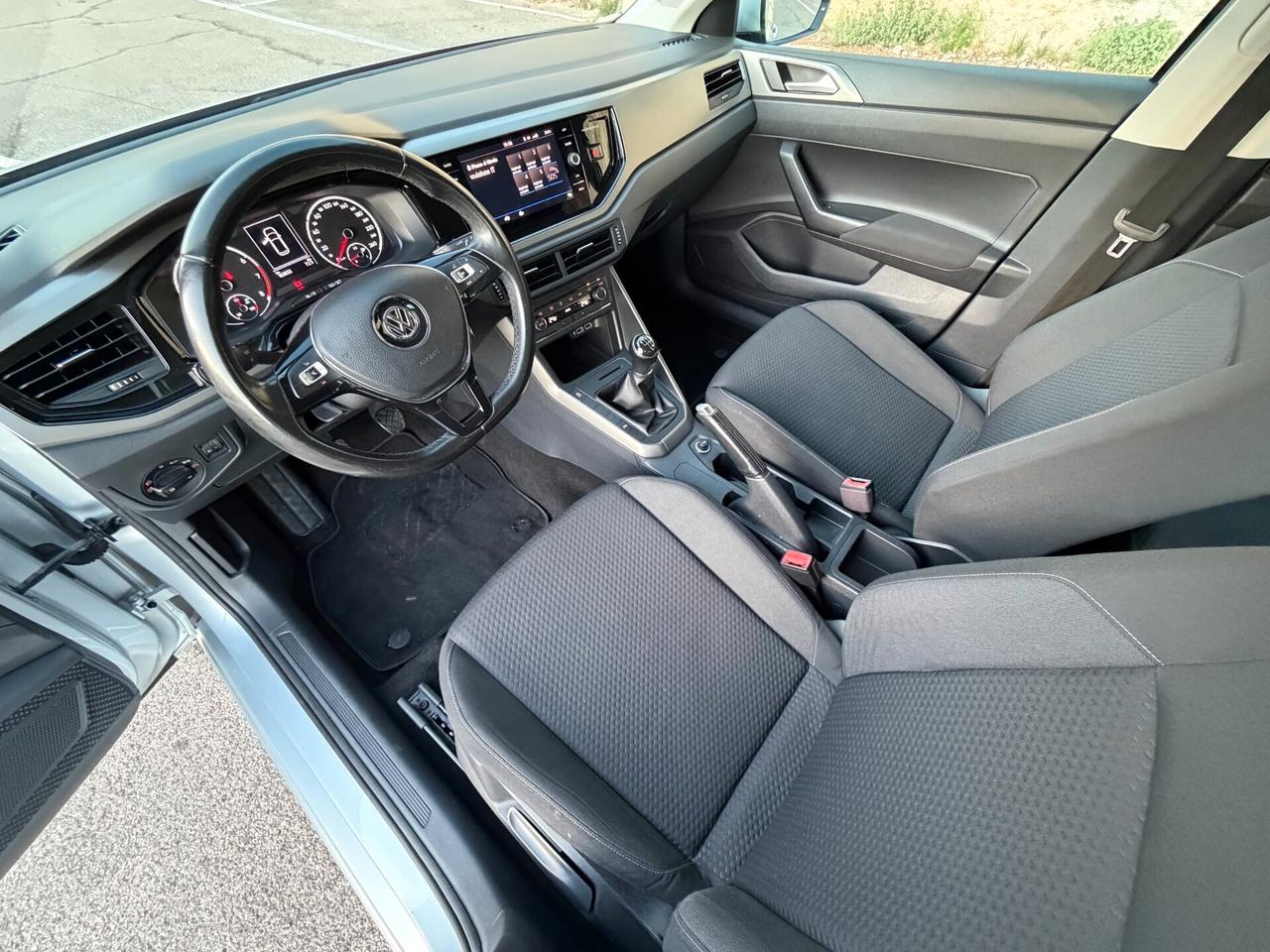 Volkswagen Polo/1.0 75 CV/LED/5 POSTI/CAR PLAY
