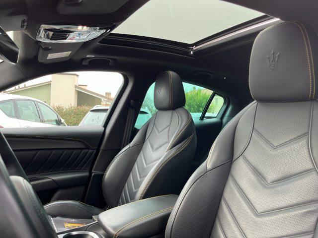 MASERATI Grecale MHEV 330CV AWD MODENA