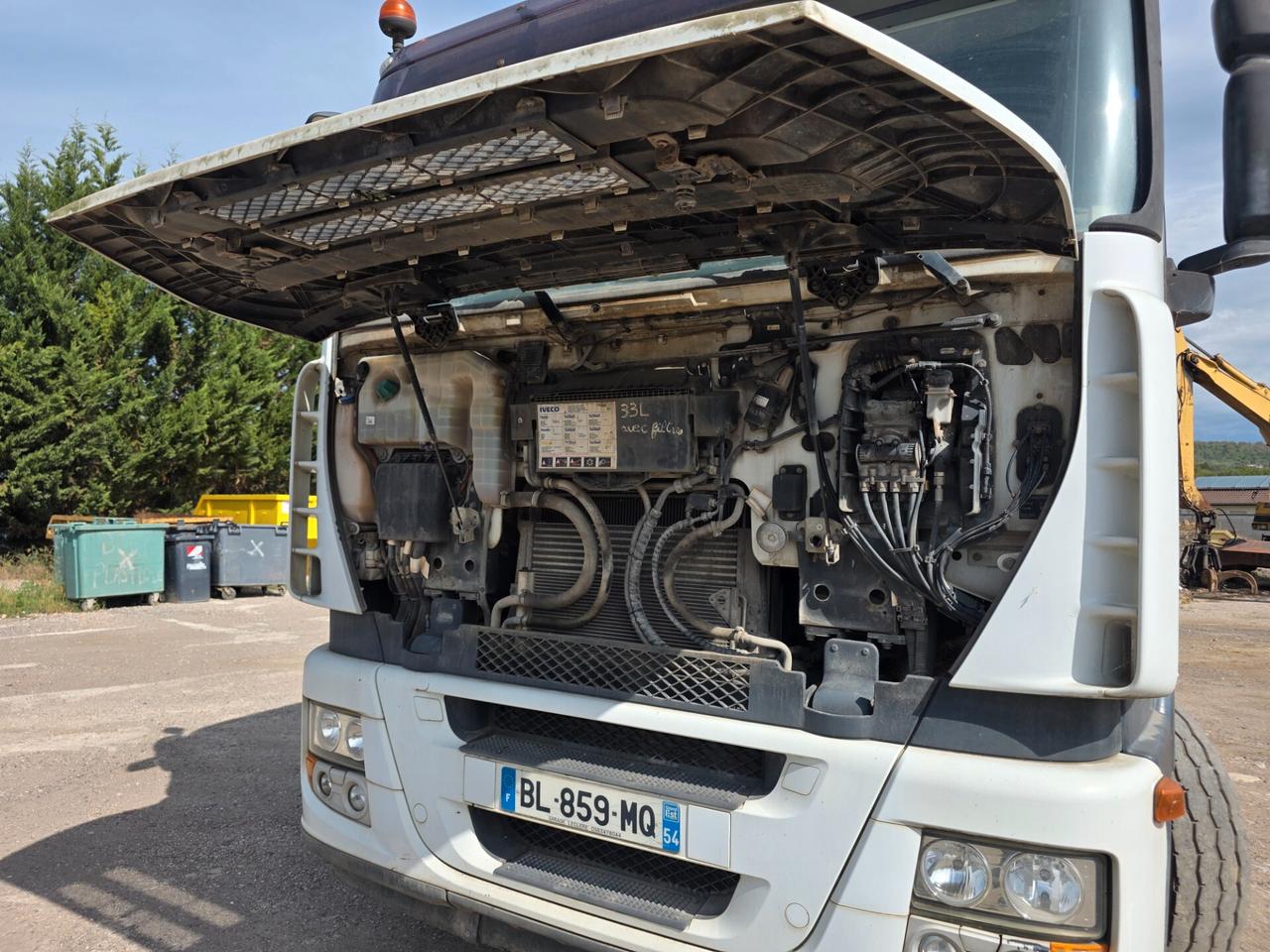 IVECO Stralis AS440S50T/P – 500 CV – Cambio manuale – solo circa 375.000 km
