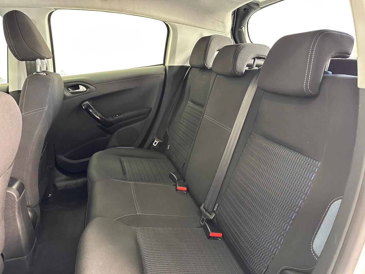 Peugeot 208 1.2 VTi 82 CV 5 porte Allure