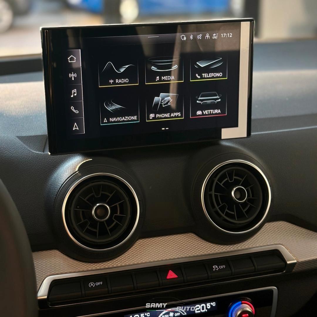 Audi Q2 30 TDI Identity Black