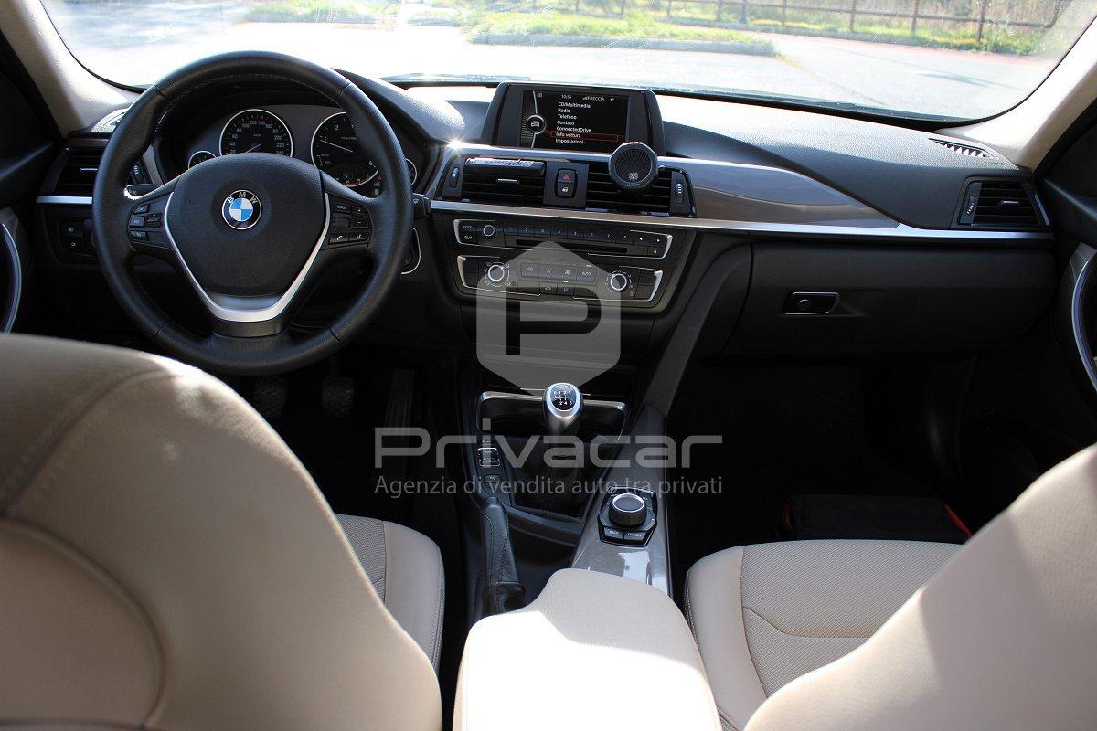 BMW 320d xDrive Touring Modern