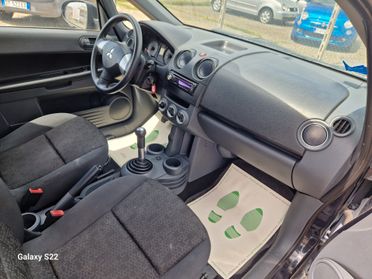 Mitsubishi Colt 1.1 12V 3p.GPL Special Action Model