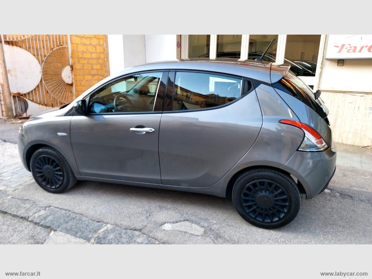 LANCIA Ypsilon 1.0 FireFly 5pS&S Hyb. Eco Silv. SUPER PROMO
