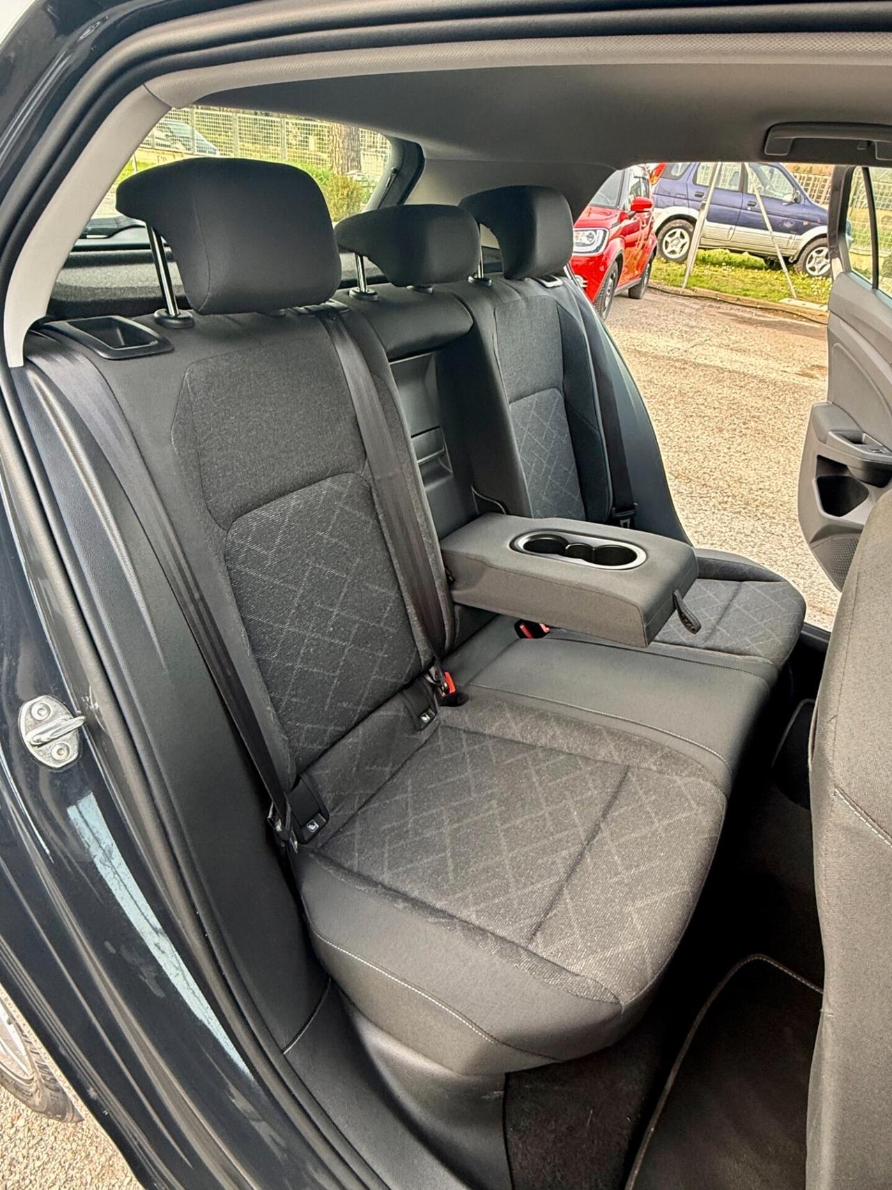 " DA VETRINA " Volkswagen Golf 1.5 TGI DSG Style