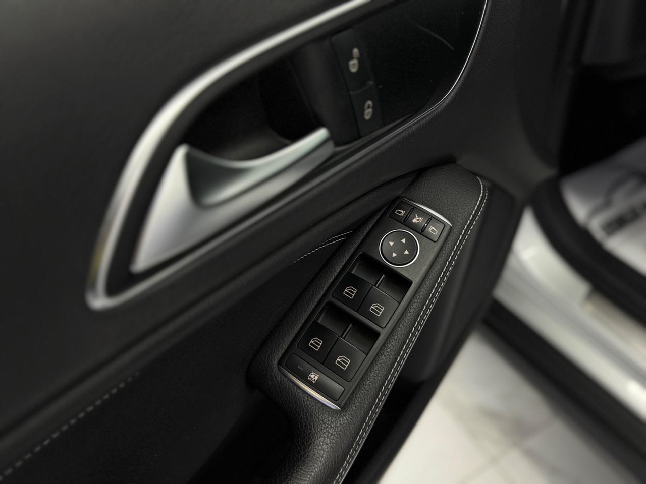 Mercedes-benz GLA 180d Automatic Premium