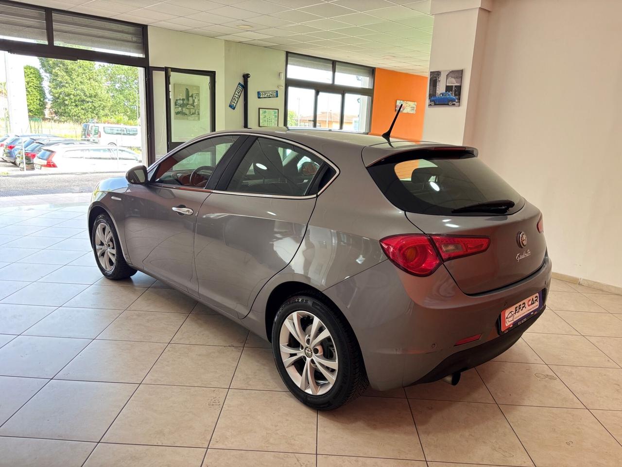 Alfa Romeo Giulietta 1.6 JTDm-2 105 CV Distinctive permute finanziamenti