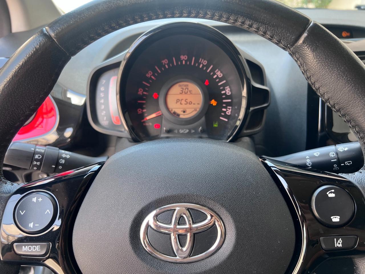 Toyota Aygo 5pt 1.0 72cv X-PLAY CLIMA/TELCAMERA/15; PERFETTA!!