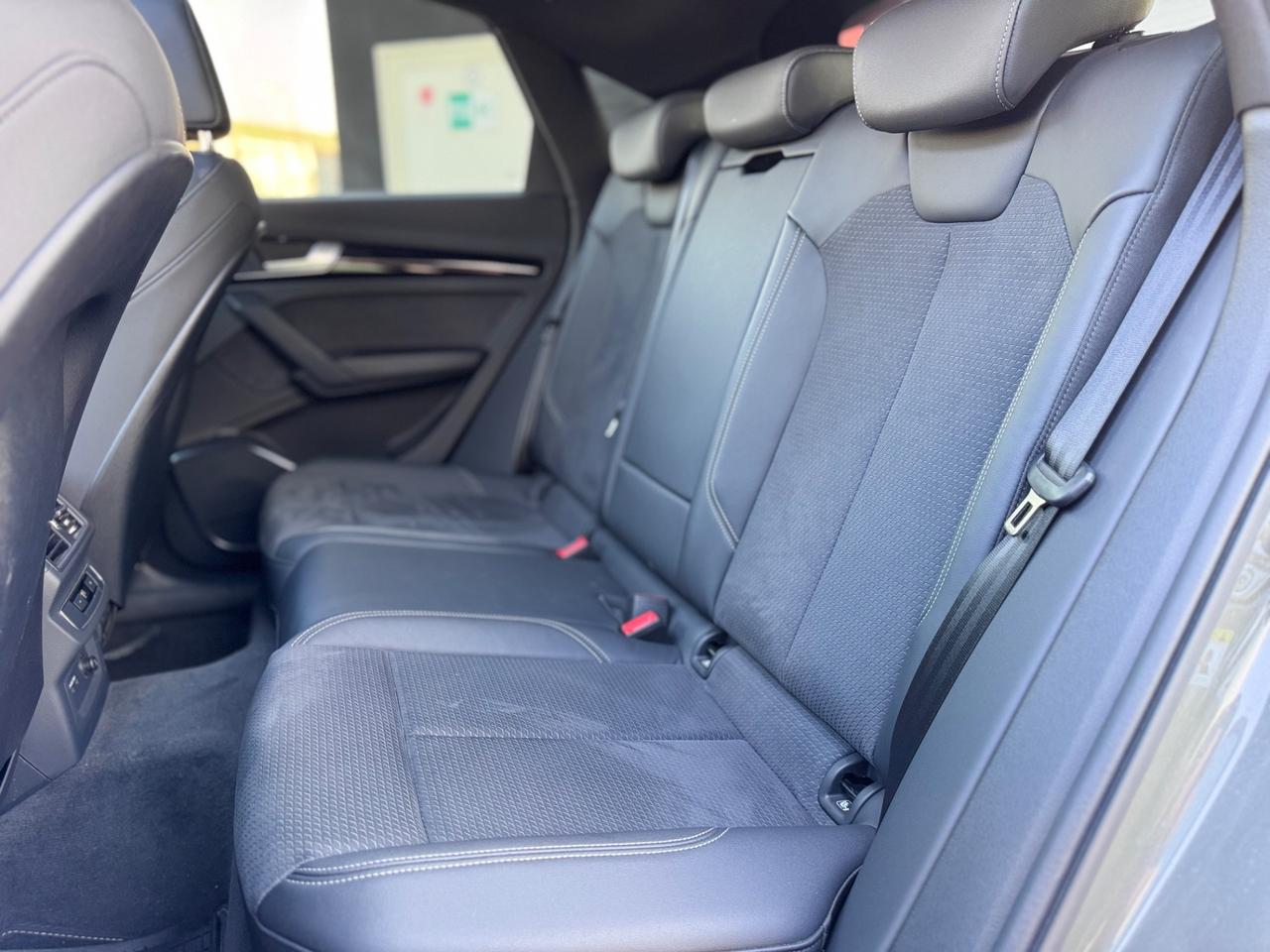 Audi Q5 SPB 40 TDI quattro S tronic Identity Black + tetto
