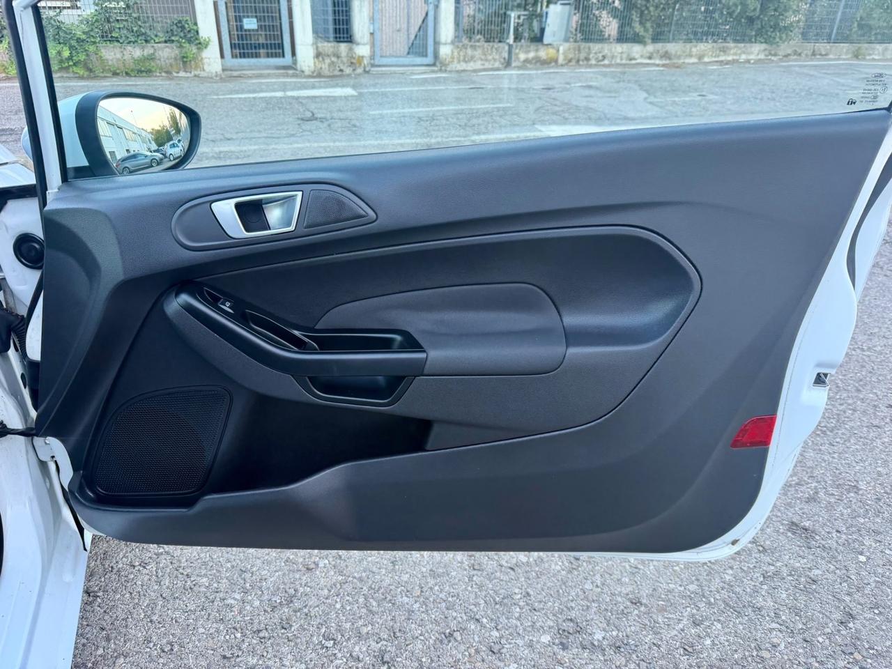 Ford Fiesta 3porte 1.0benz 2013 122.000km per neopatentati
