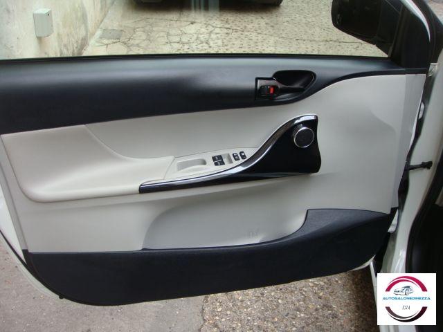 TOYOTA - iQ - 1.0 CVT Lounge