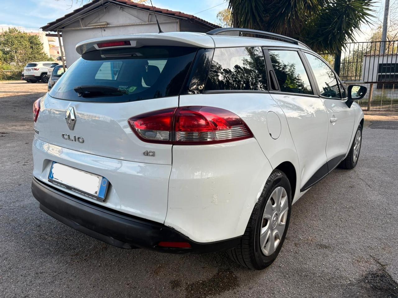 RENAULT CLIO 1.5 DCI SportTour - 2013