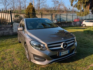 Mercedes-benz B 180 Premium