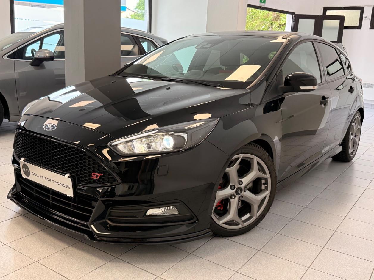Ford FOCUS ST 2.0 250CV MANUALE