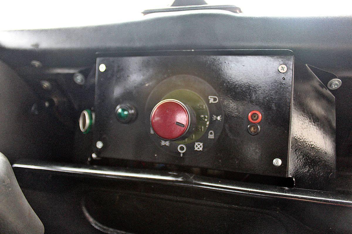 LAND ROVER - Defender - 90 2.5 Td5 Soft-Top