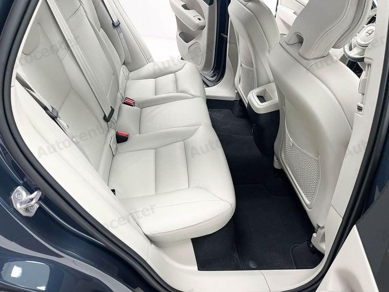 Volvo XC60 XC60 B4 (d) TRAZ. ANT AUT INSCRIPTION