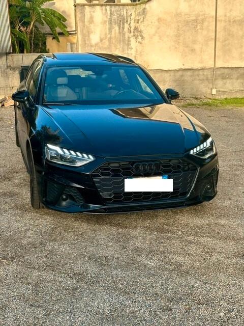 Audi A4 Avant 35 TDI/163 CV S tronic line edition