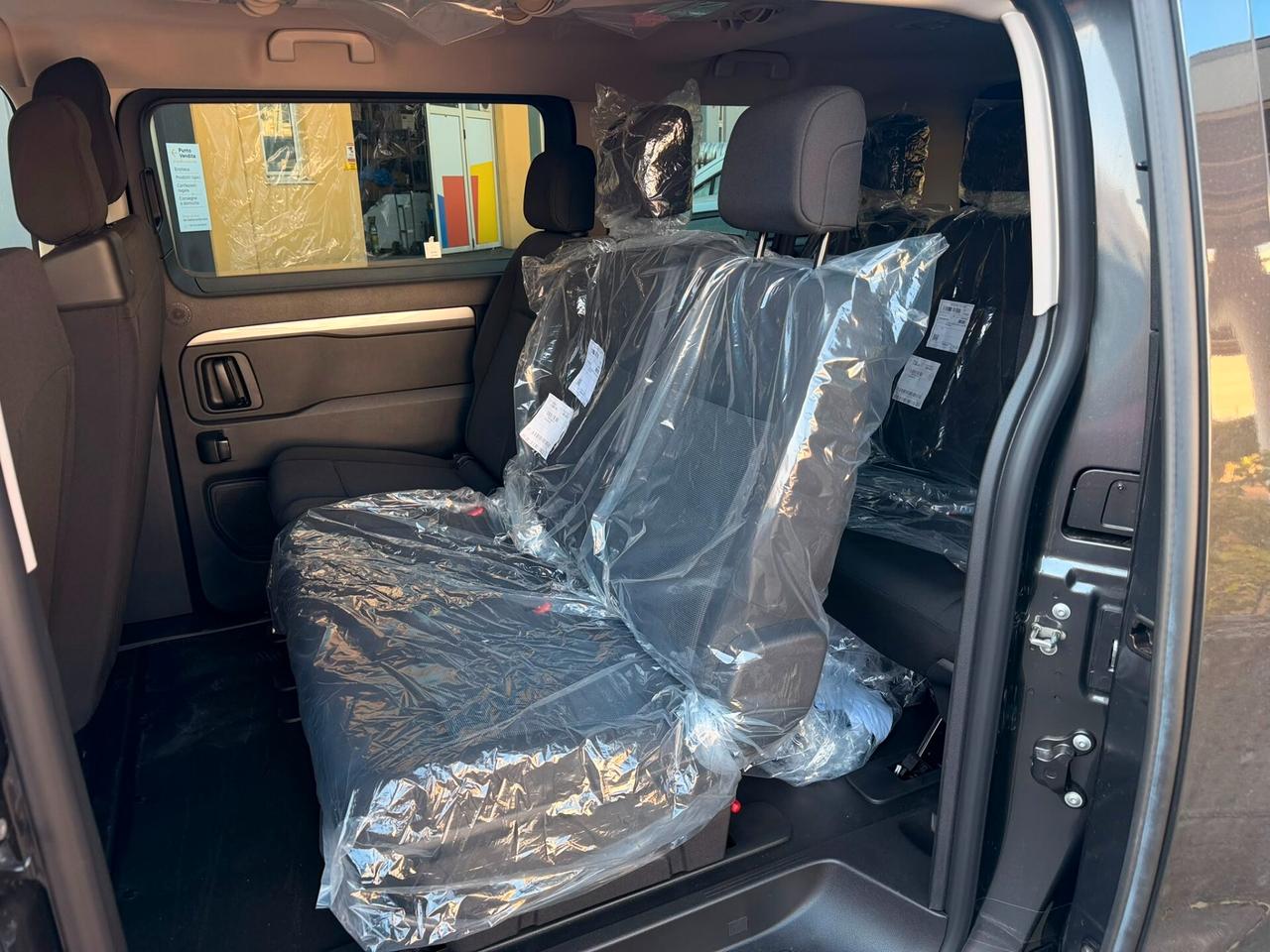 PEUGEOT Traveller 2.2 BlueHDi 180 EAT8 9 posti