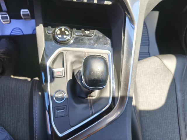 PEUGEOT 3008 BlueHDi 150 S&S Allure