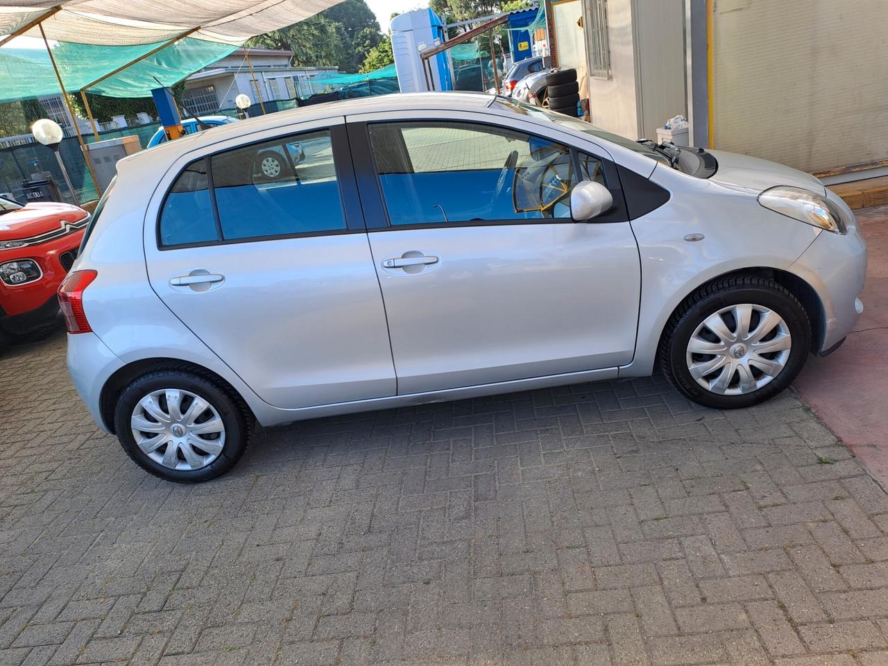 Toyota Yaris 1.3 5 porte Sol