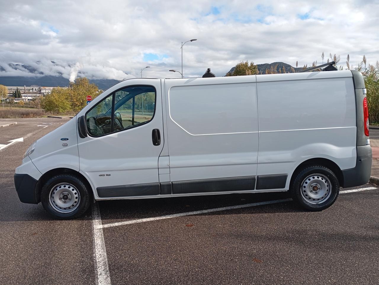 Renault Trafic T29 2.0 dCi/115 PL-TA Furgone