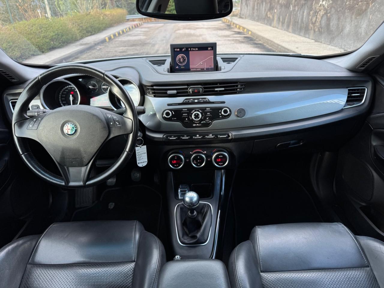 Alfa Romeo Giulietta 1.6 multijet INTERNI IN PELLE