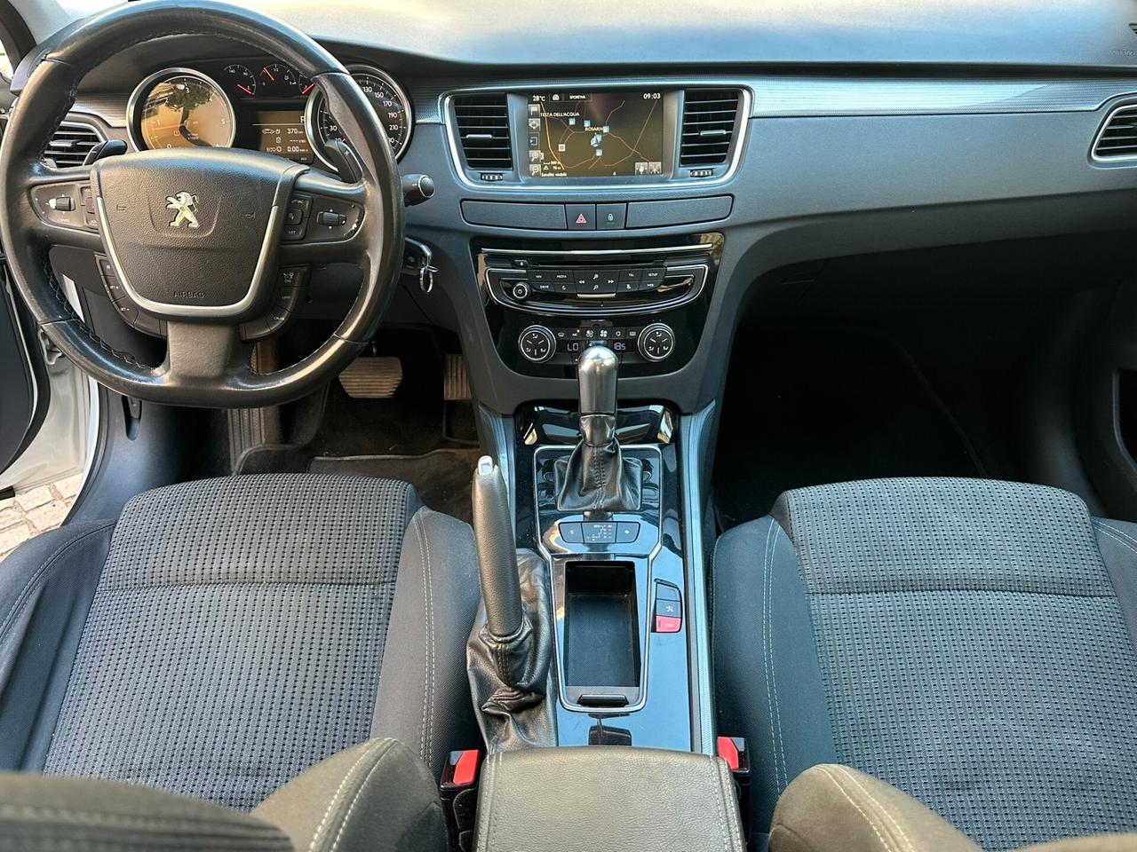 Peugeot 508 BlueHDi 120 EAT6 S&S SW Allure