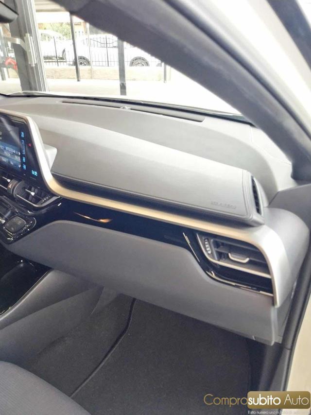 TOYOTA C-HR 1.8 Hybrid E-CVT Trand PROMO