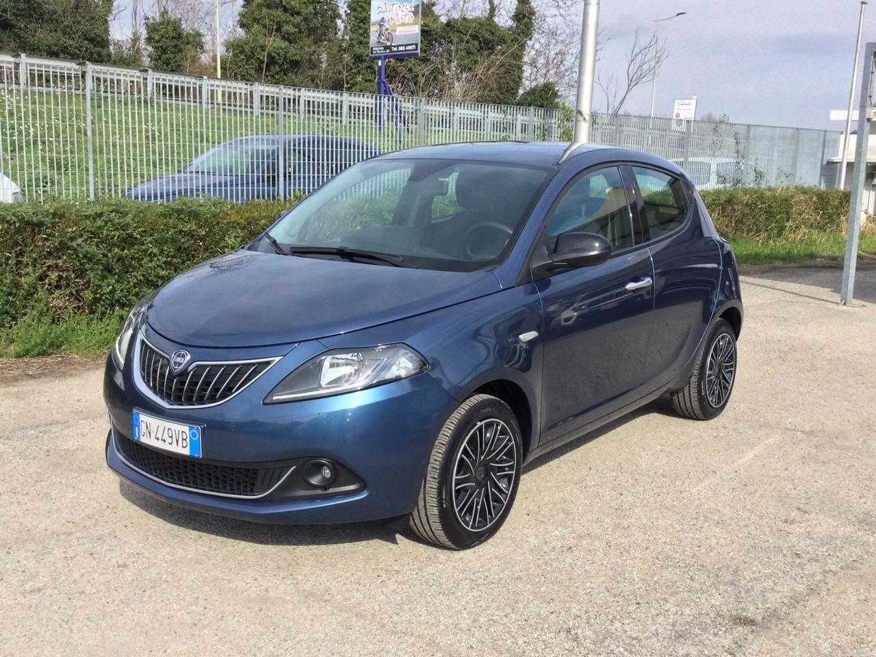 Lancia Ypsilon 1.0 FireFly S&S Hybryd Gold 5posti