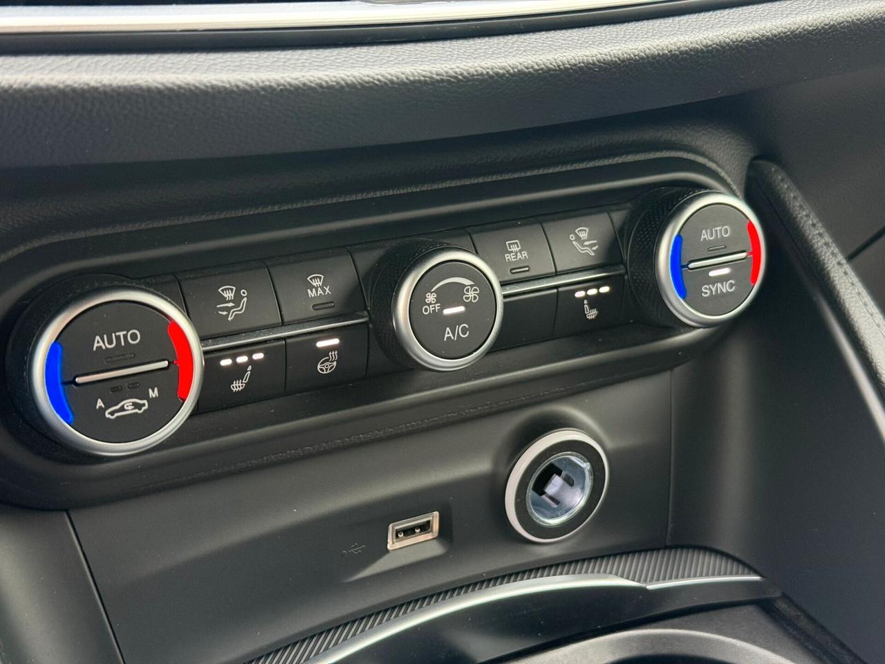 Alfa Stelvio 2.2 TD 210 CV AT8 Q4 Veloce