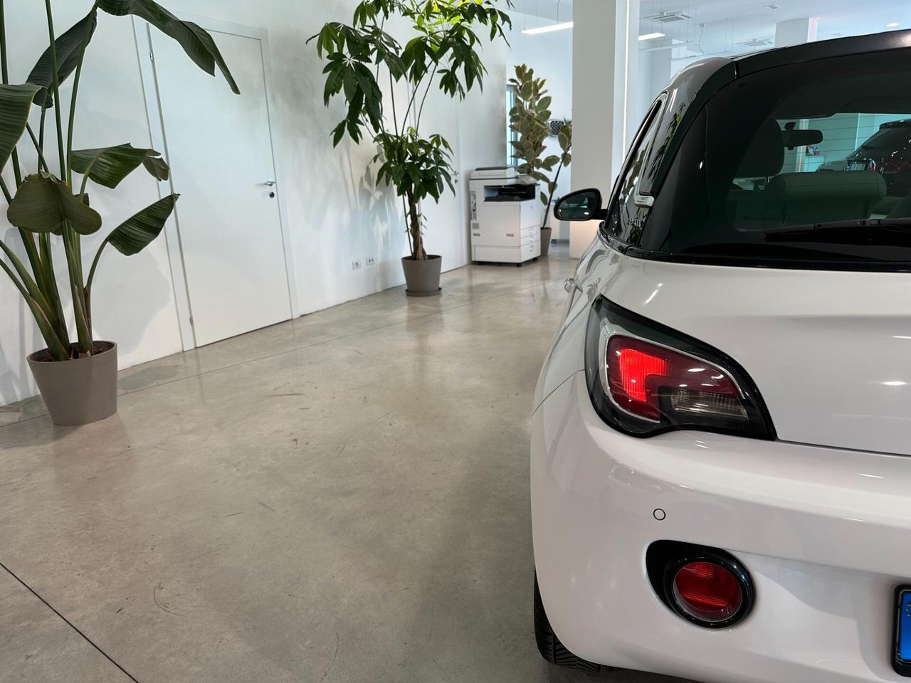 Opel Adam 1.2 70 CV