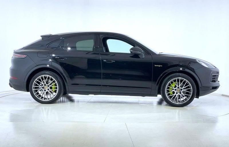 Porsche Cayenne Coupè 3.0 V6 E-Hybrid Platinum Edition