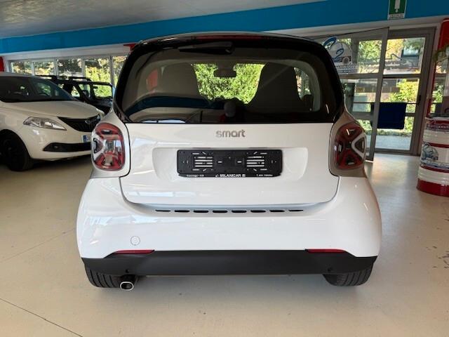 SMART FOR TWO 0.9 TURBO 90CV PASSION TWINAMIC SOLO 27.000KM PERFETTA!!!OK NEO PATENTATI