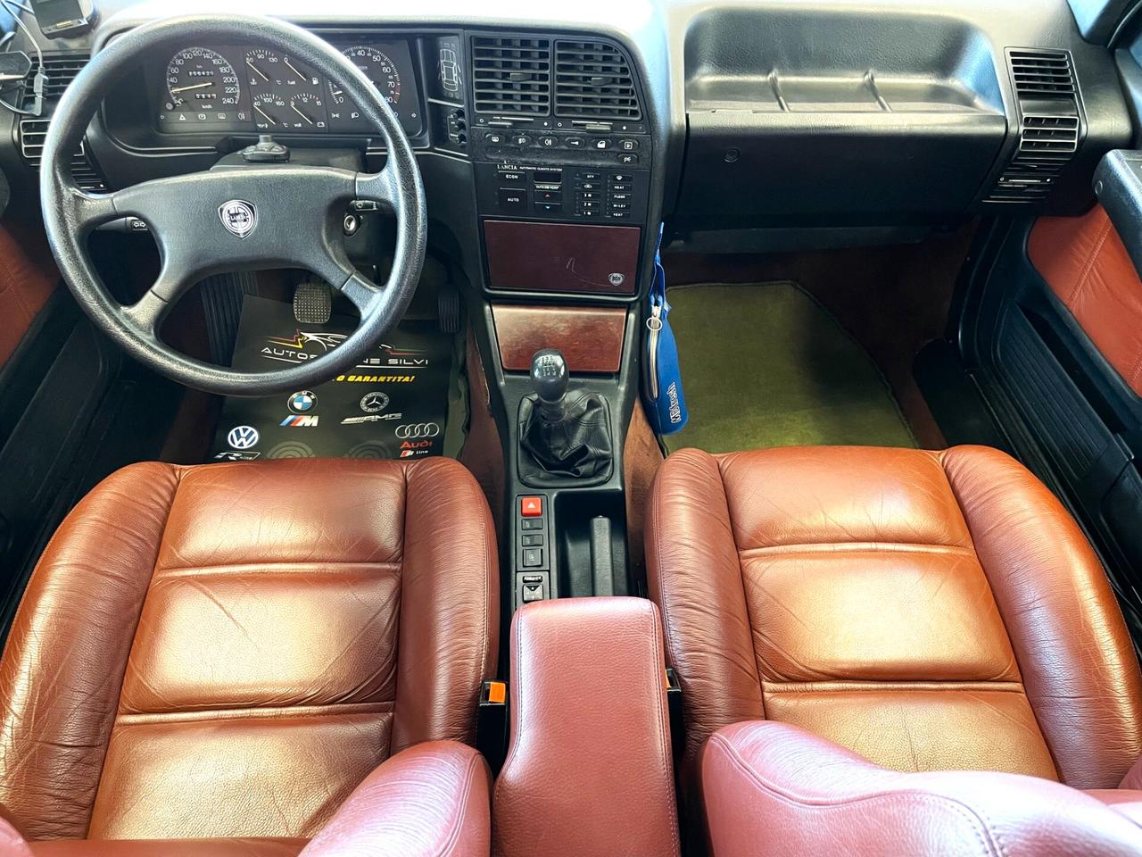 Lancia Thema 16V LS