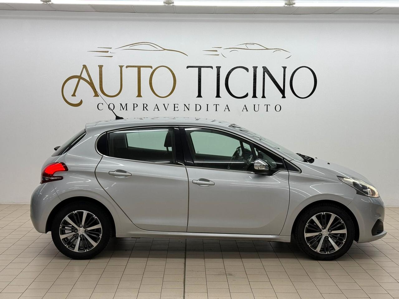 Peugeot 208 1.2 PureTech 82cv 5p. GPL Allure