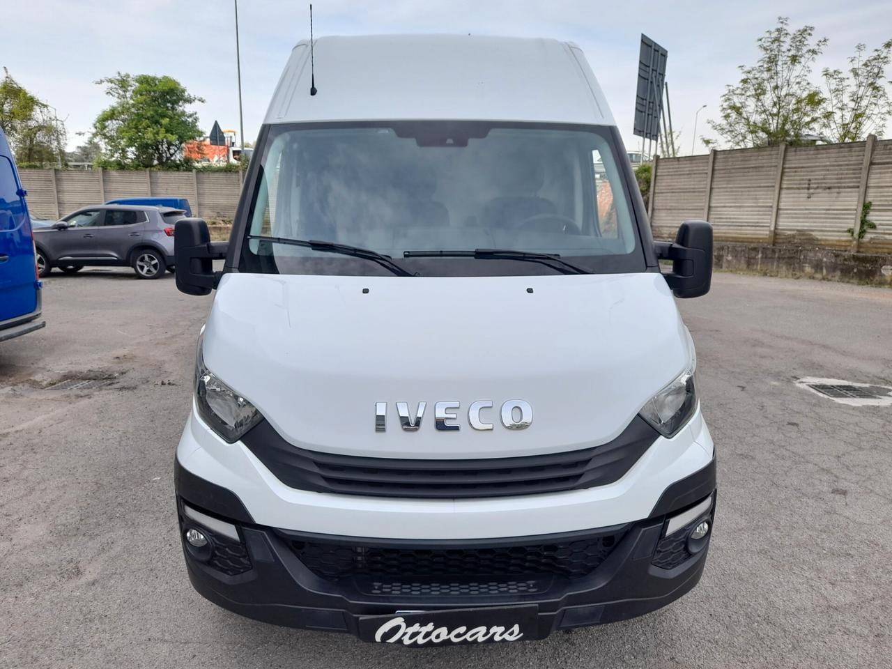 Iveco Daily 35S14A8V 2.3 HPT PM-SL-TM Furgone Hi-Matic