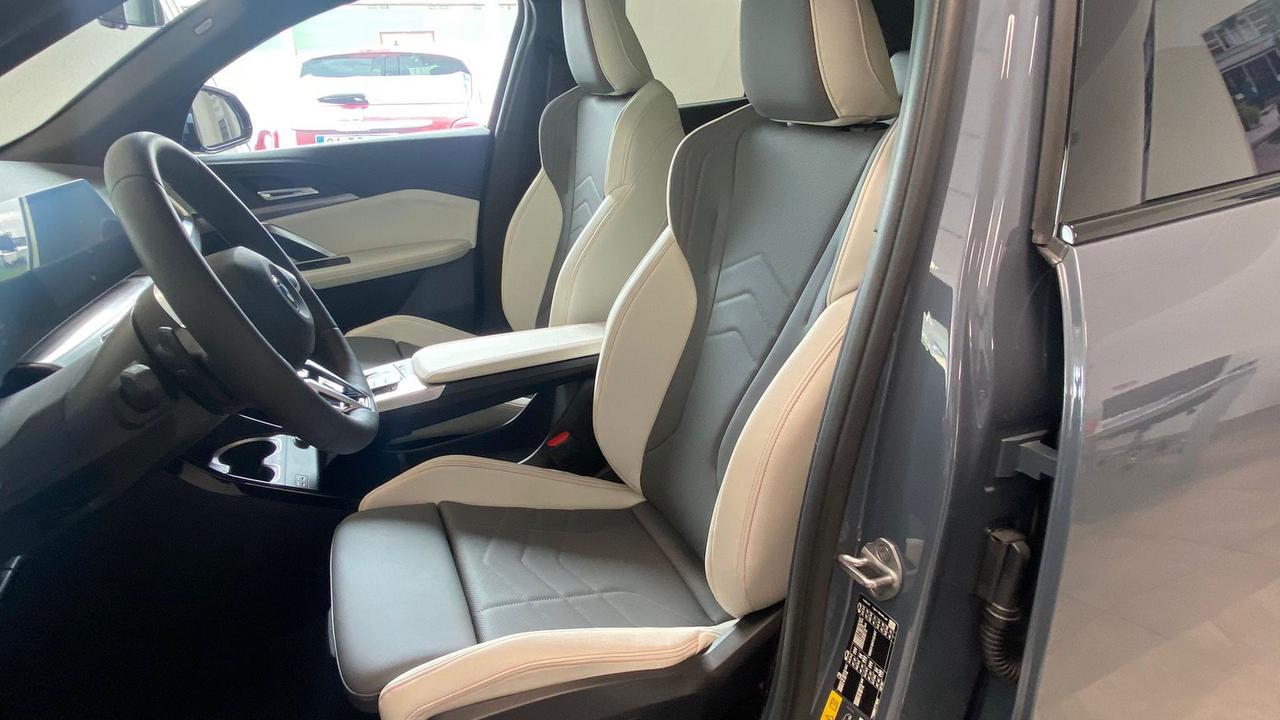 BMW BMW iX2 xDrive30