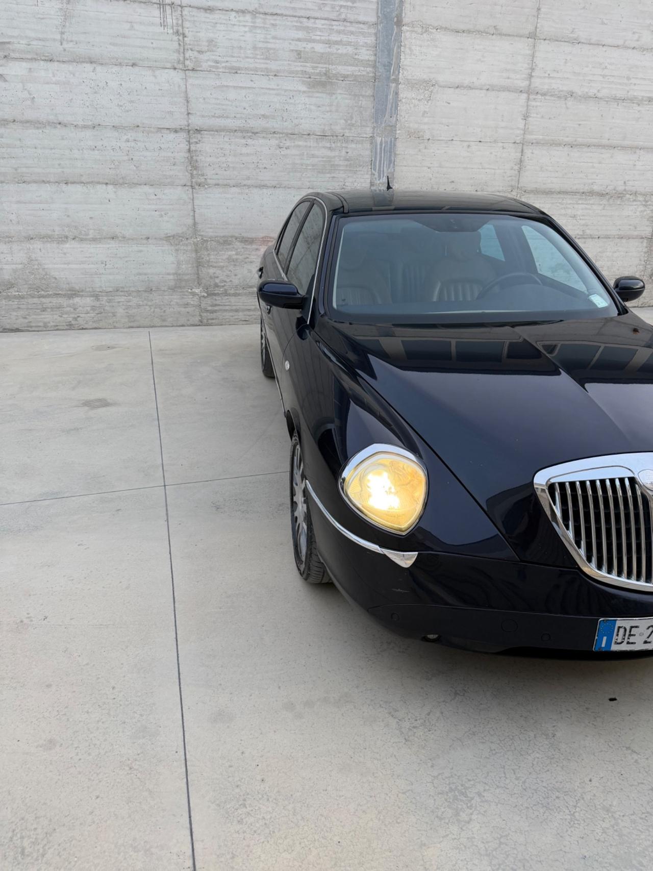 Lancia Thesis 2.4 JTD 20V aut. Emblema Comfortronic ASI