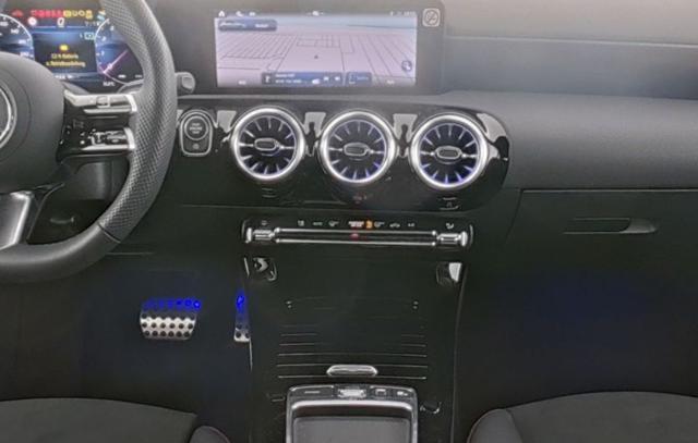 MERCEDES-BENZ A 180 Automatic AMG Line Advanced Plus