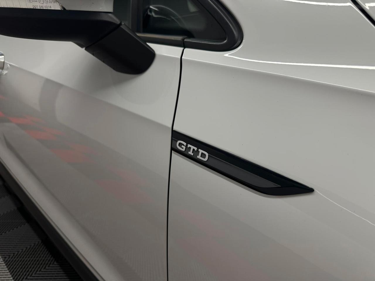 Volkswagen Golf 2.0 GTD DSG